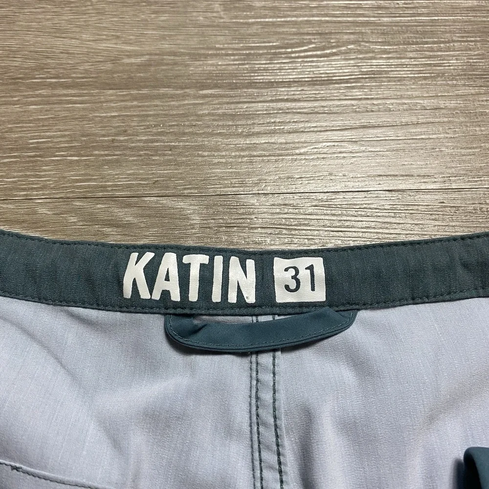 Katin Hybrid Board Shorts Men's 31 Gray Striped Stretch Swim Trunks Stash It